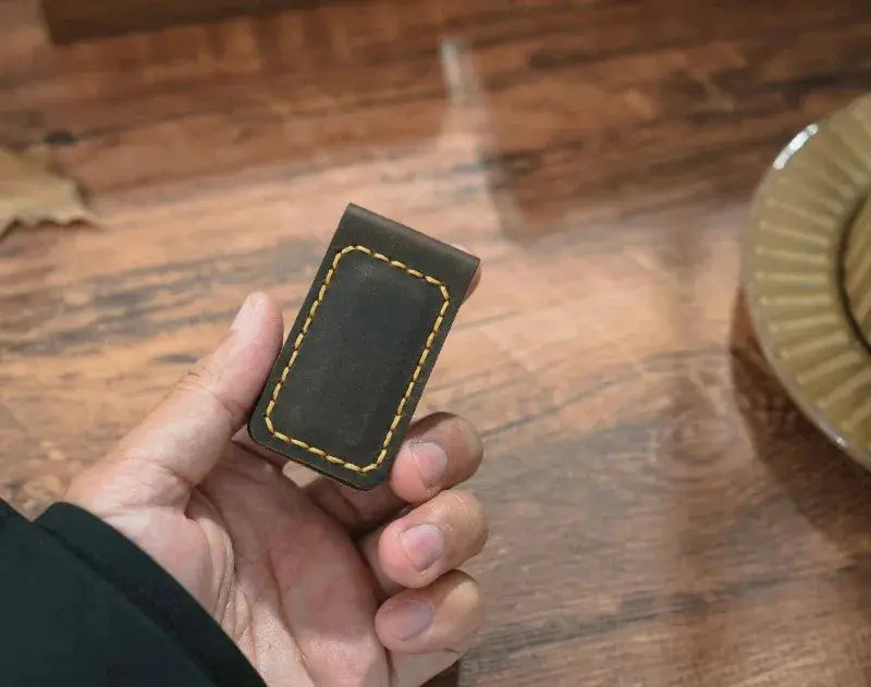 Genuine Leather Magnetic Money Clip Wallet – Slim Front Pocket Cash & Card Holder MoneyGrip